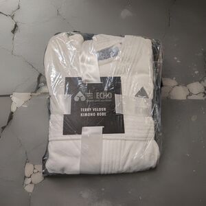 Carnival Cruise Echo Bathrobe Brand New In Box Casino Club Terry Velour One Size